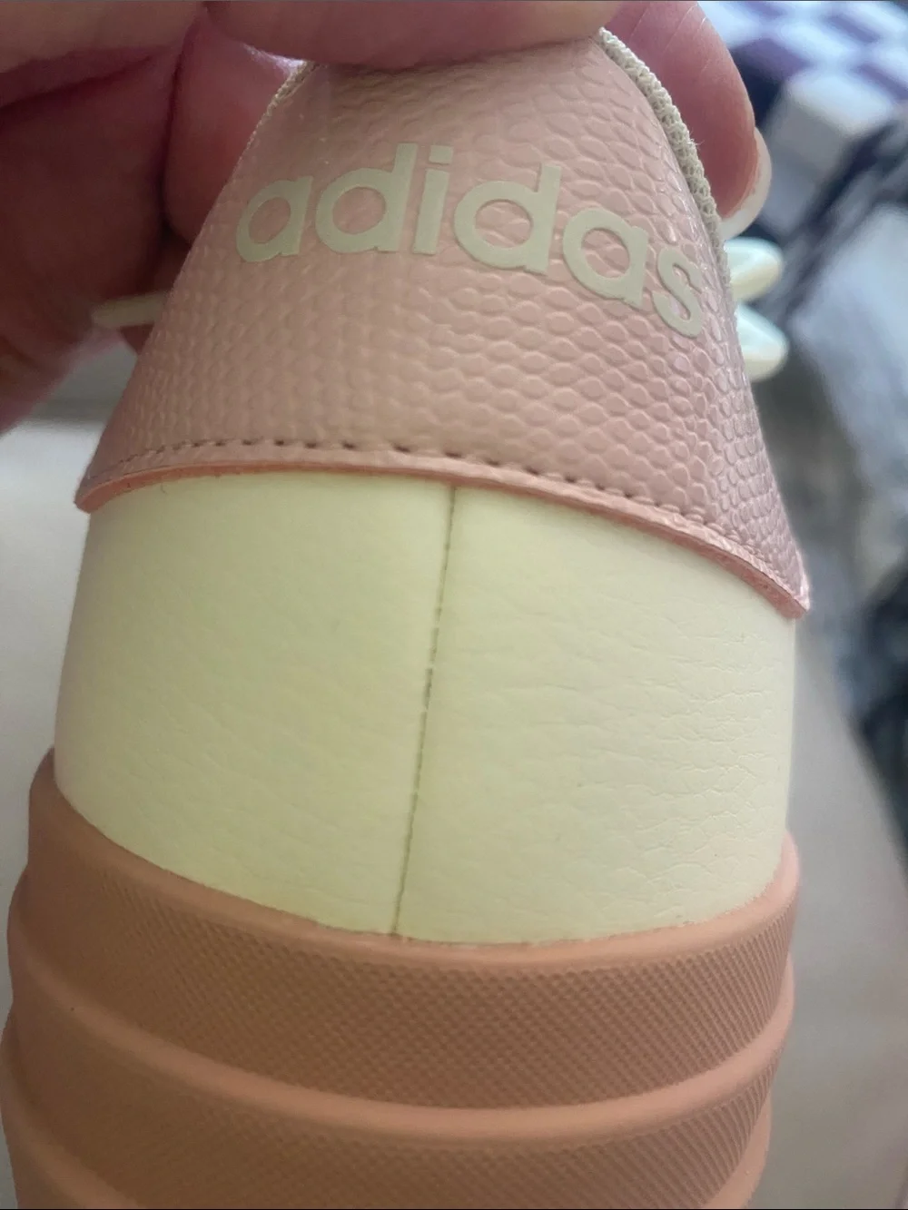 🆕 Women’s Adidas VL Court Bold Shoes - Ivory / Sandy Pink. Size 10. NIB